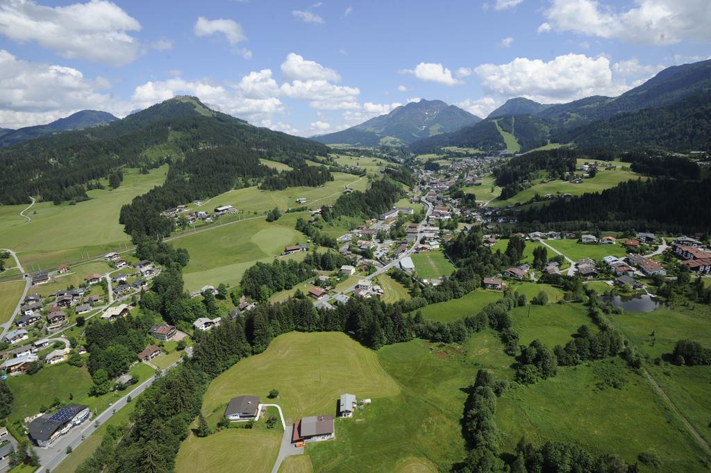 Gaestehaus Gollner Fieberbrunn Exteriör bild